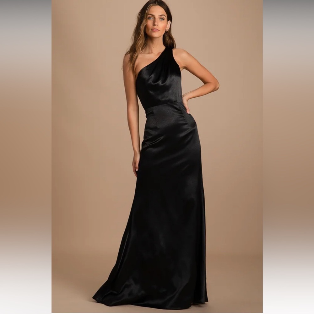 Lulus black one shoulder formal dress